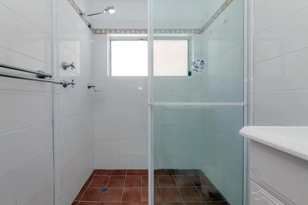 Sunset Towers, Unit 2/25 Donald Street