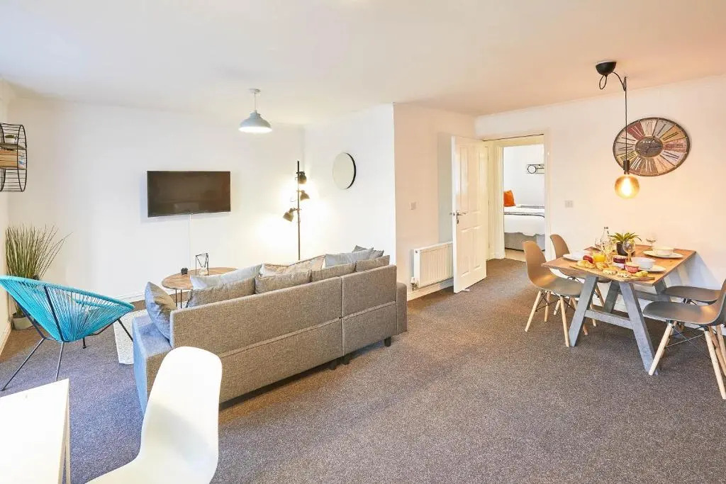 Host Stay Sun Gardens Lux 2