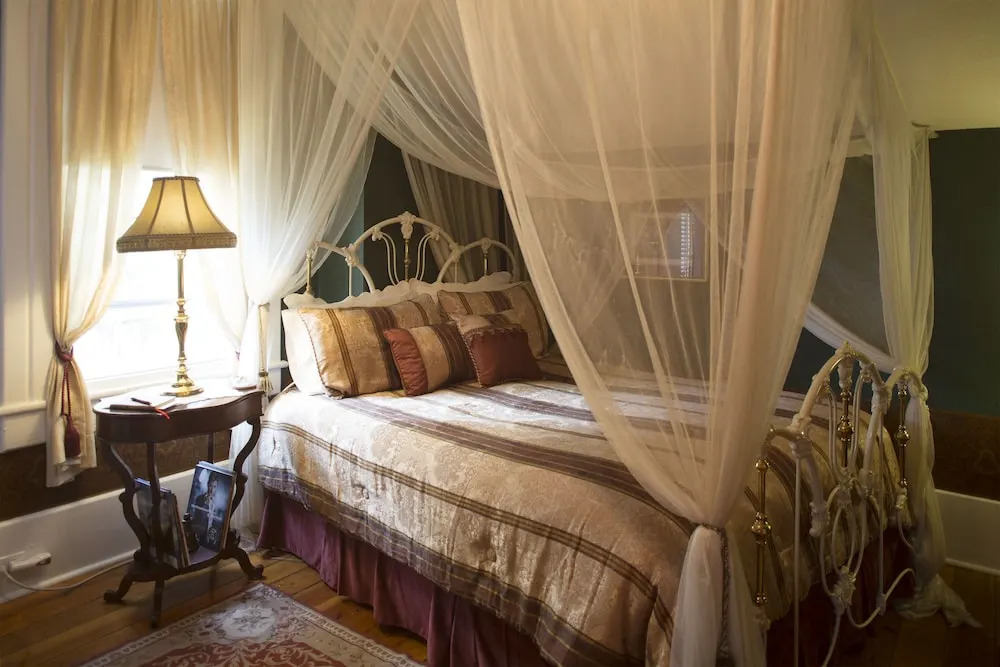 A Bed of Roses Bed & Breakfast