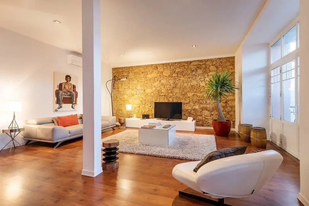 Wide and Modern Apartment in Lisbon
