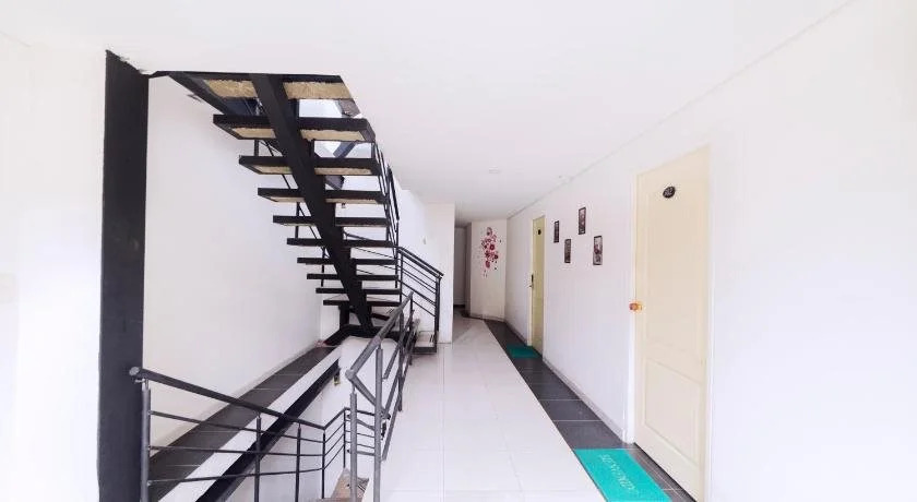 Hotel Inn 72