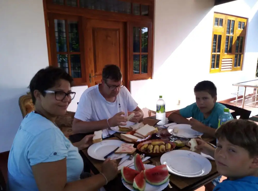 Senuri Home stay