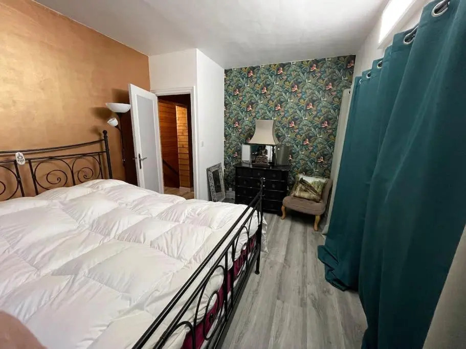 Villa de charme avec jardin proche de la mer