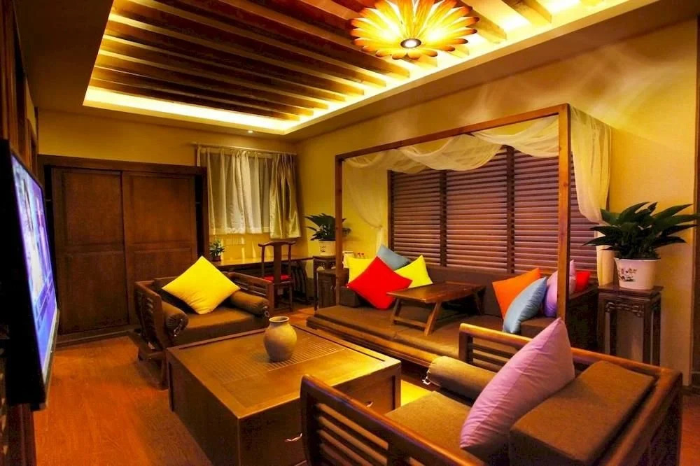 Lijiang Yanlan Cuishe Boutique Inn