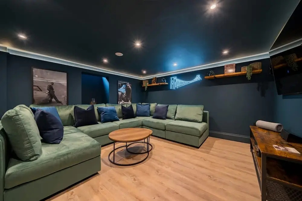 Clifton 4BR - Cinema Room Sleeps 8 - Hen Stag Dos