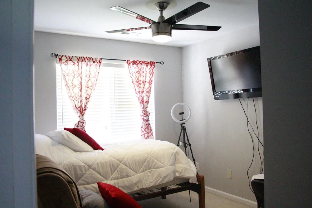 Modern, Stylish 3br Townhome In Raleigh! 3 Bedroom Townhouse by Redawning