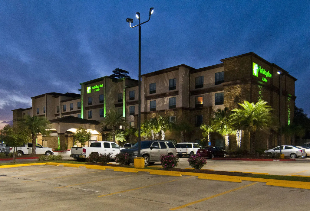 Wyndham Lake Charles near Casinos