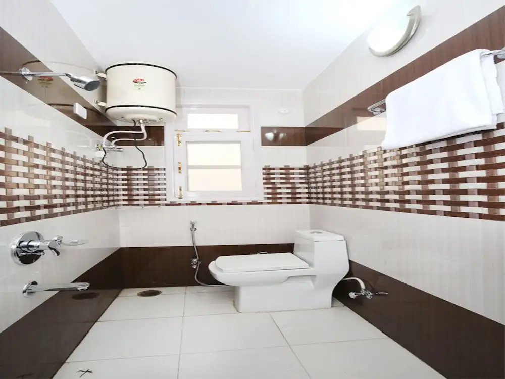OYO 10756 Home 2BHK Mehli