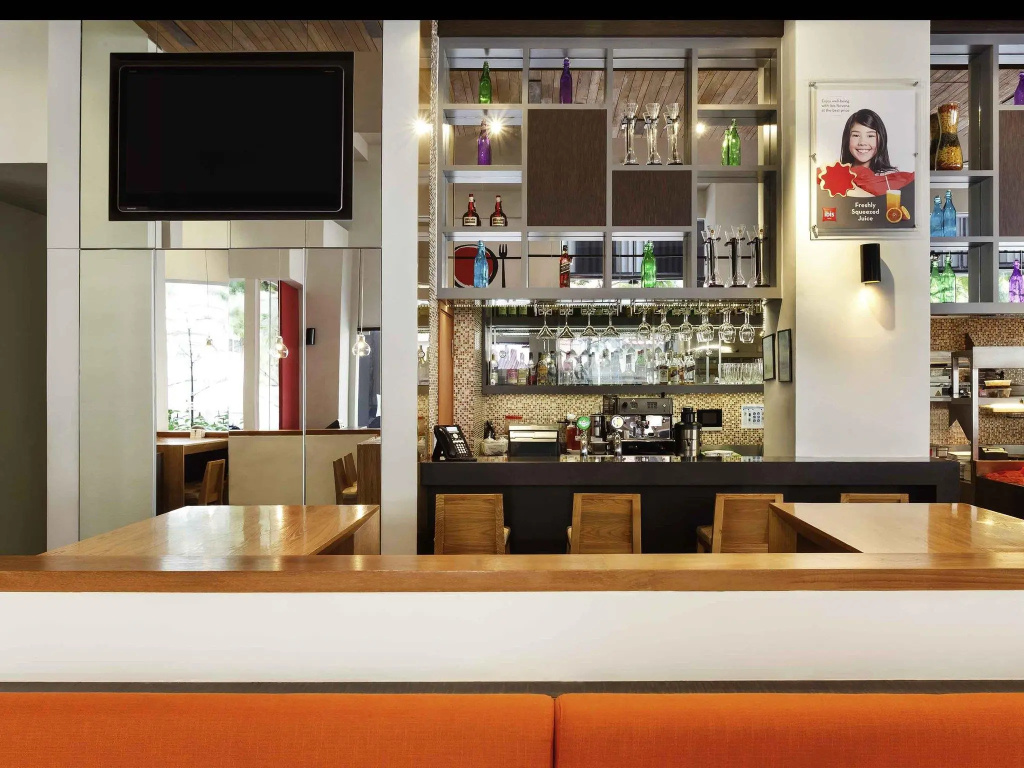 Ibis Singapore Novena