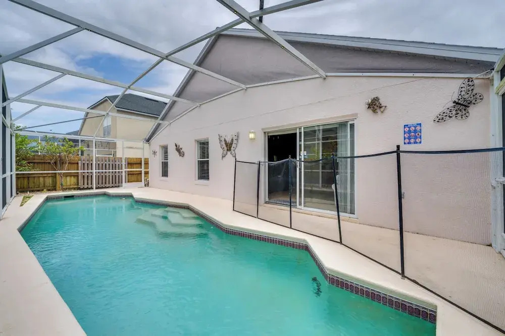 12 Mi to Disney: Family Home w/ Lanai in Davenport