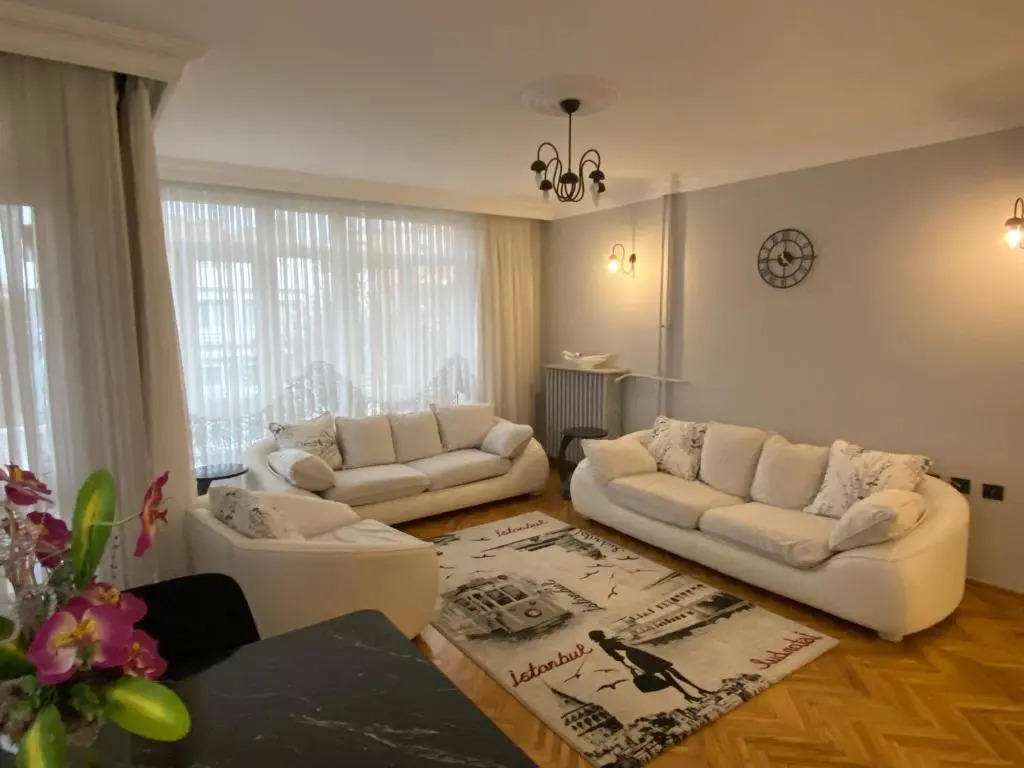3 BEDROOMS 1 LIVING ROOM FURNISHED IN THE CENTER of ANKARA