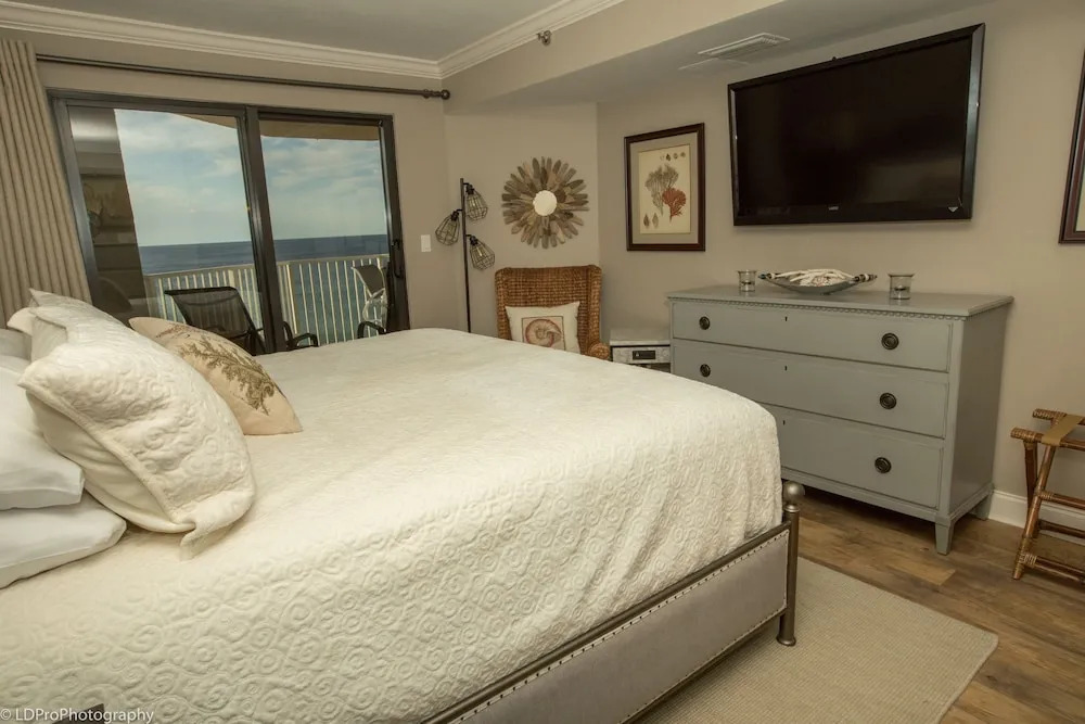 Inlet Reef 504 - 2 Br Condo
