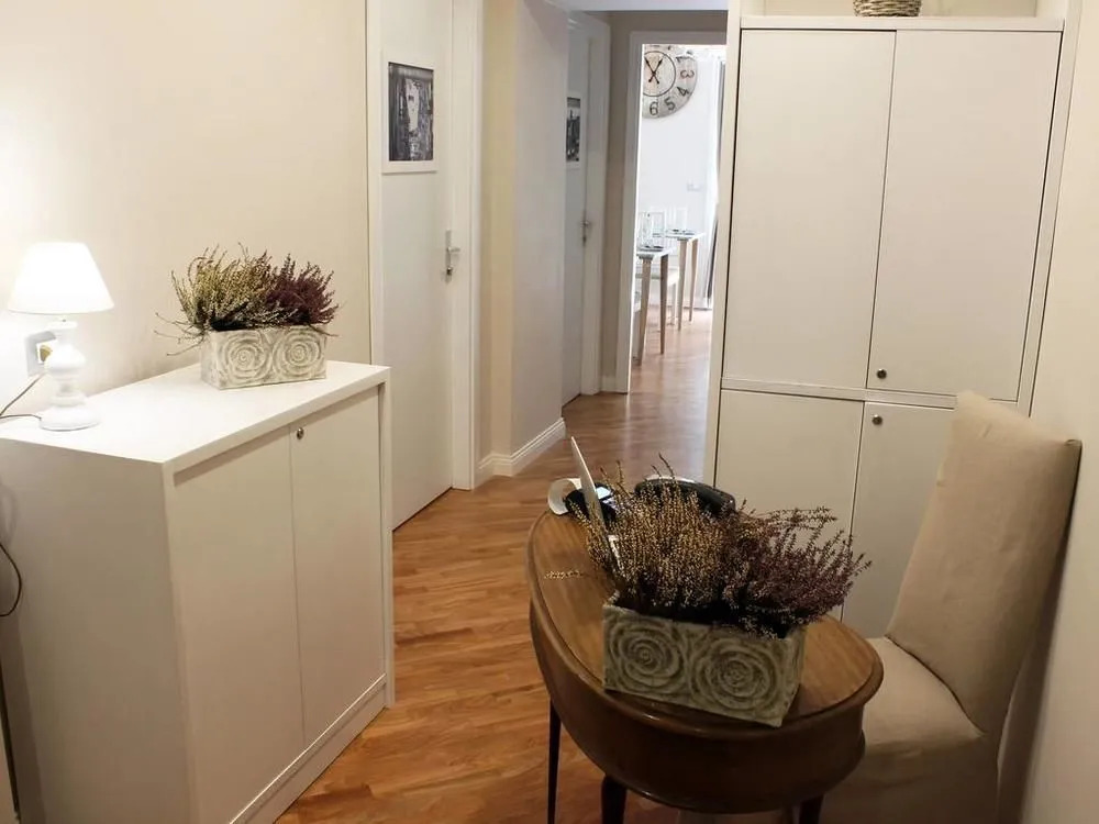 Grand Tour 4rooms