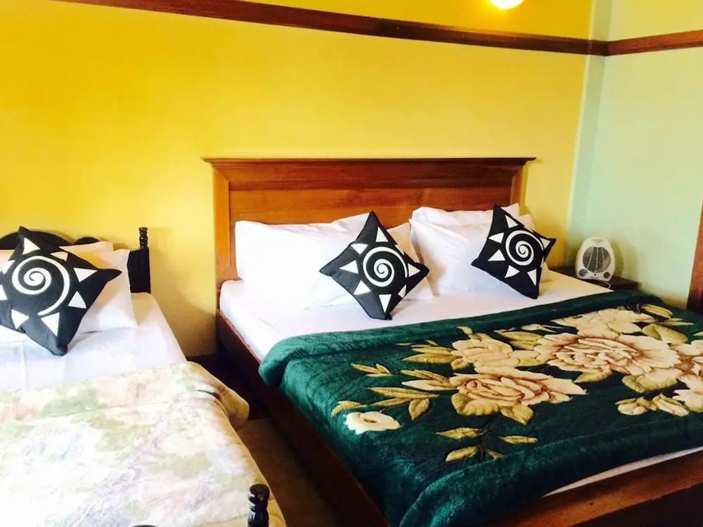 Yoho Yenisey Lake View Bungalow