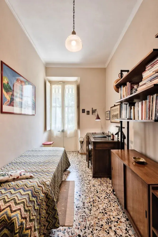 Vintage Flat Crocetta