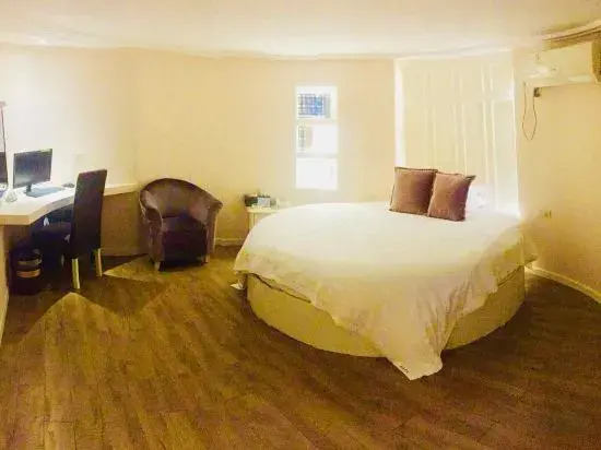 Gelin Luoman Fengqing Hotel