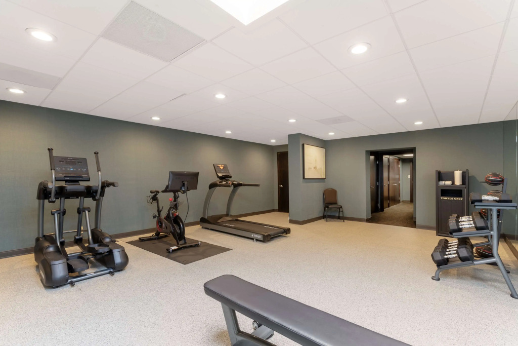 Best Western Plus Midwest Inn