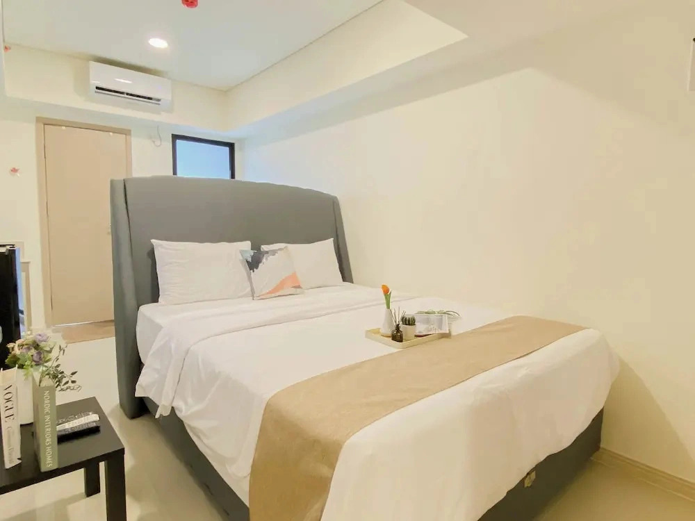 Comfortable And Minimalist Studio At Apartment Meikarta District 1