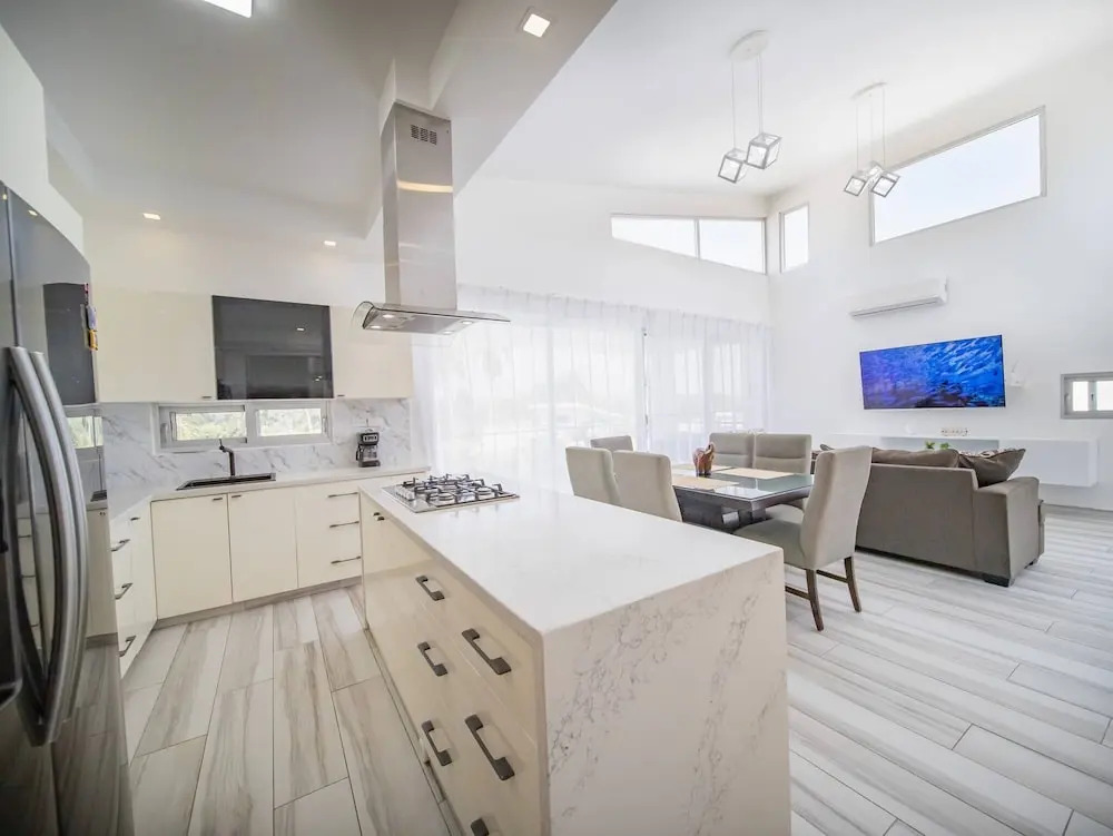 Amazing 2br Villa Near Surfing Beaches