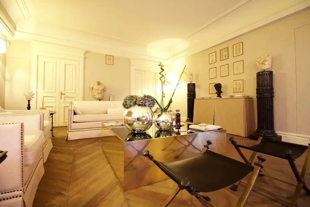 Deluxe Spanish Steps Experience