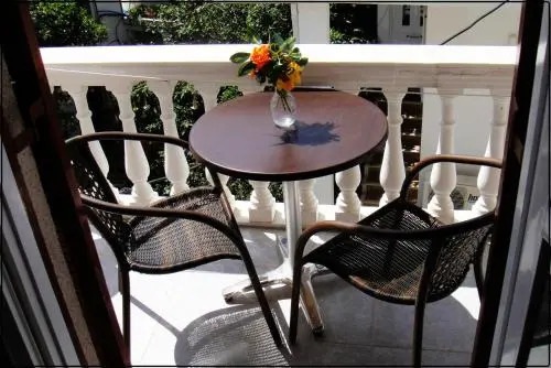 Manolis Maria Flitzani Studios