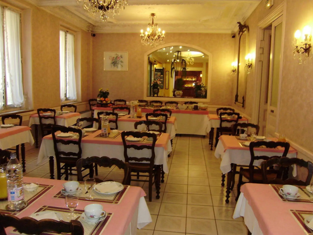 Hotel Busby