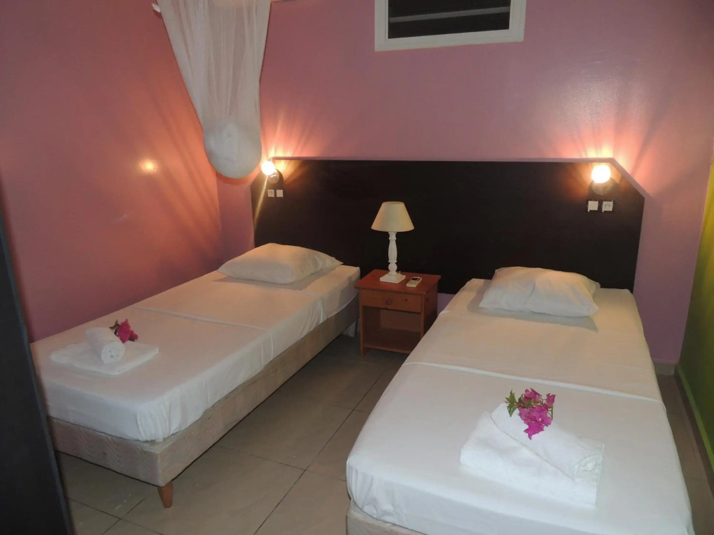 Appartement de 3 chambres avec piscine partagee jardin clos et wifi a Bouillante a 1 km de la plage