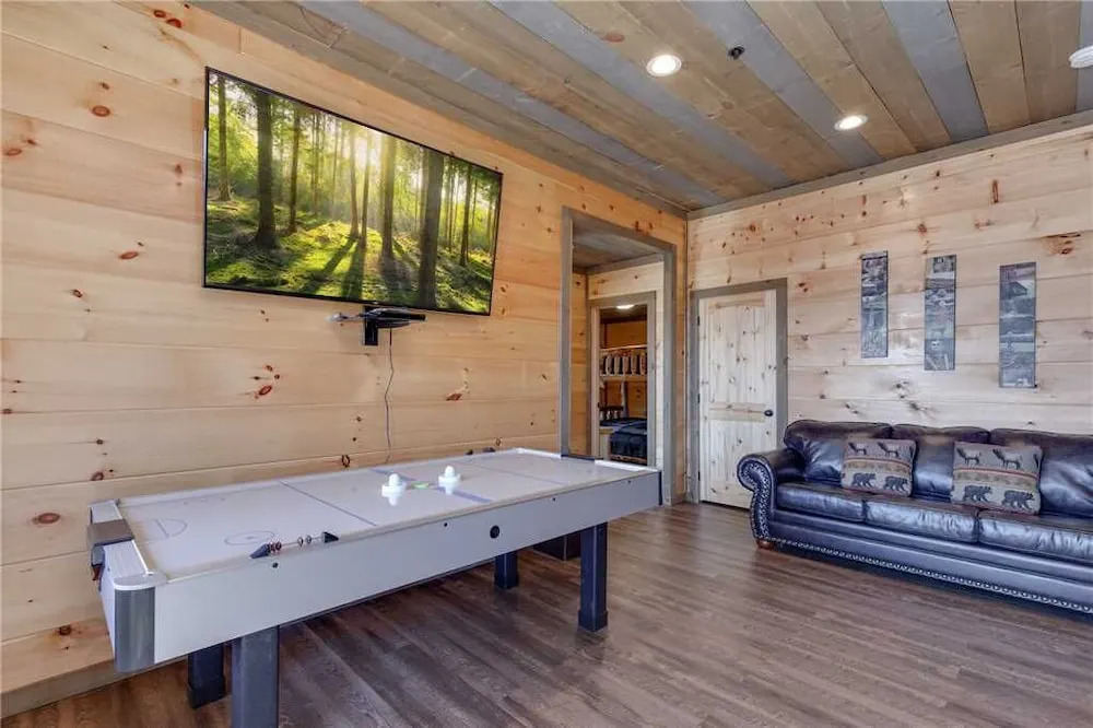 Great Smoky Lodge