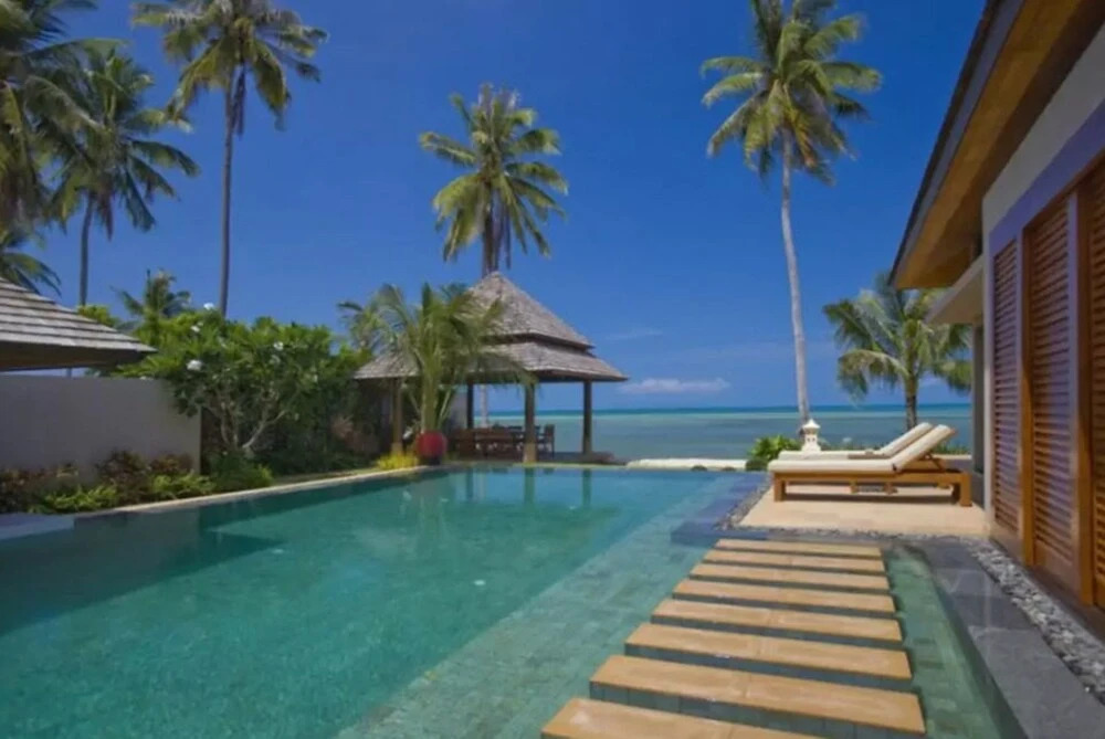 5 Bedroom Beachfront Villa - Chef Maid Nanny