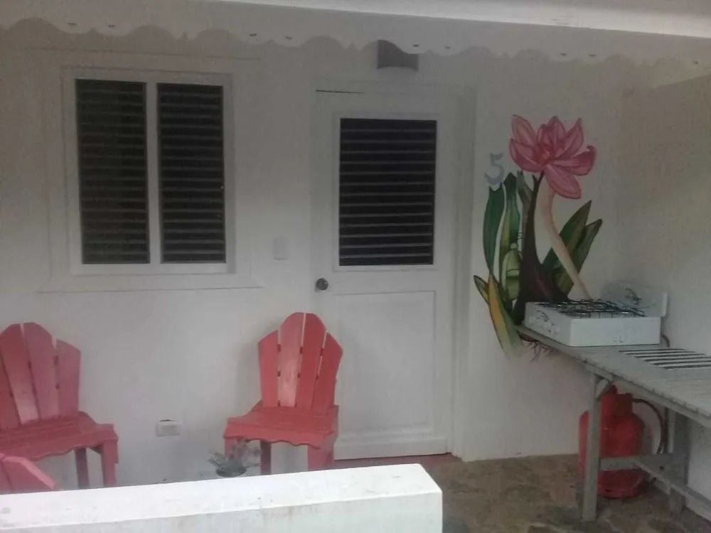 Beach Hotel Casa Nina