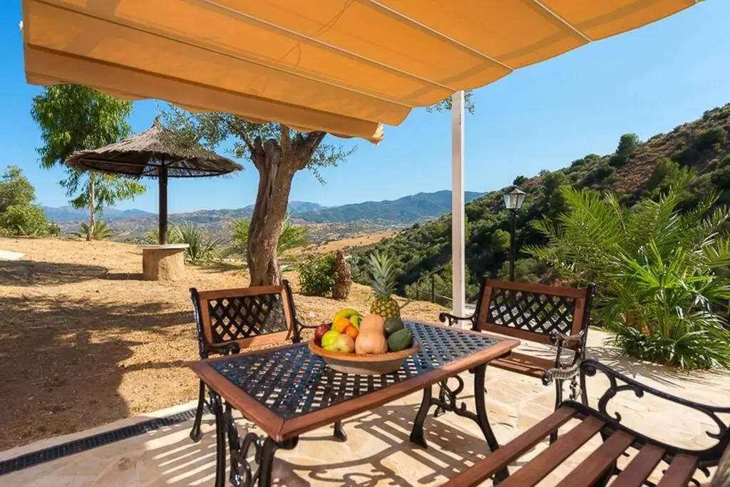 Private chalet MI DUSHI with OPTIONAL private jacuzzi