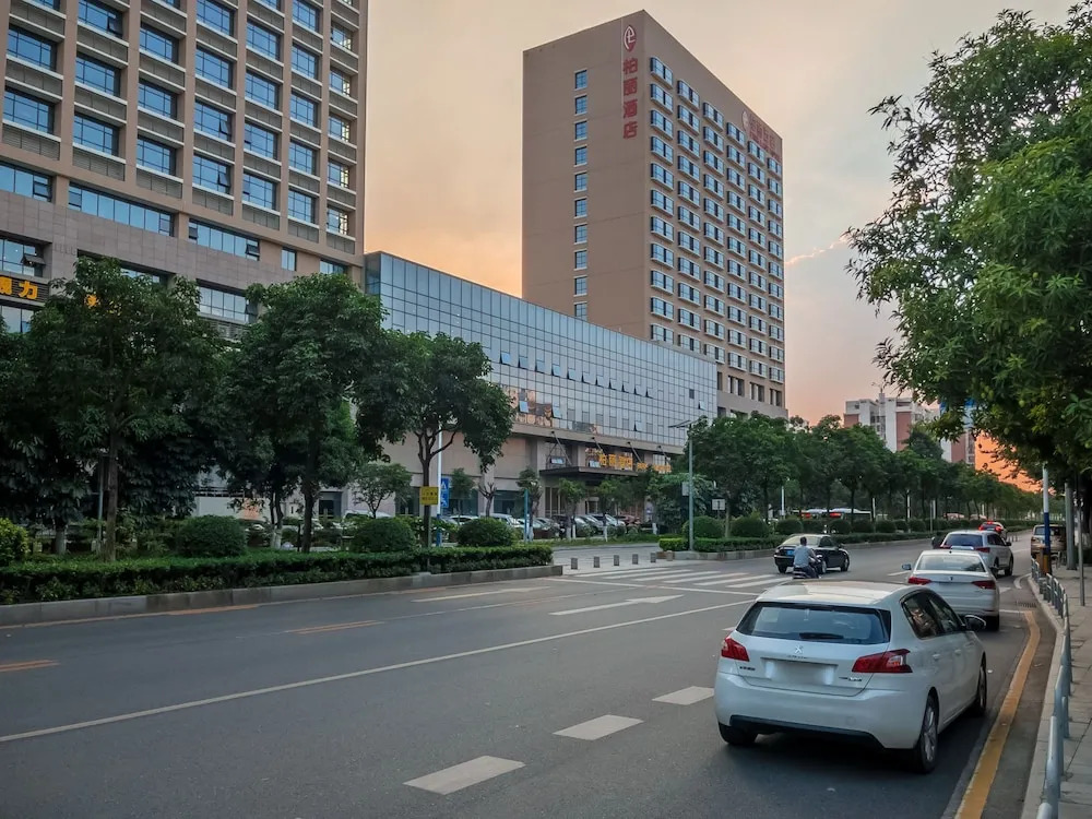 Park Lane Hotel Foshan Qiandeng Lake