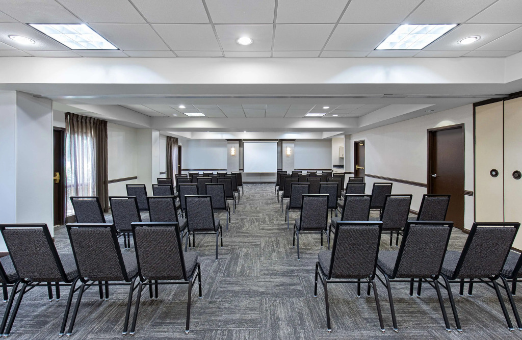 Hyatt Place Louisville-East