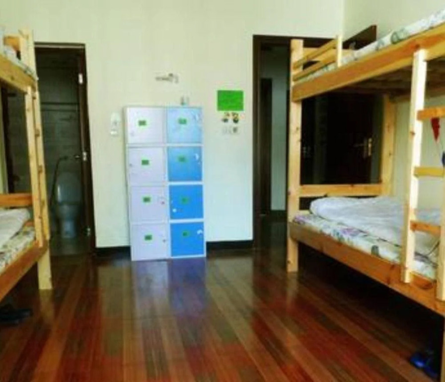 Yatou Backpacker Hostel