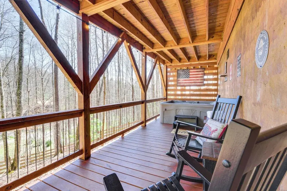 Hot Tub + Fire Pit: Dog-Friendly Cabin in Murphy