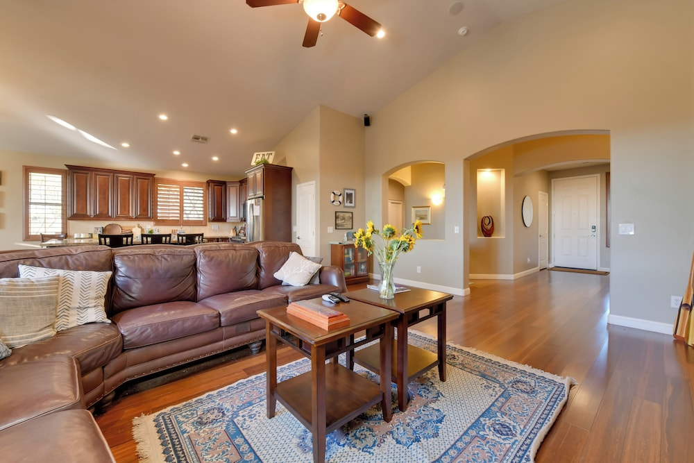 Outdoor Oasis w/ Private Pool! Casa Grande Escape