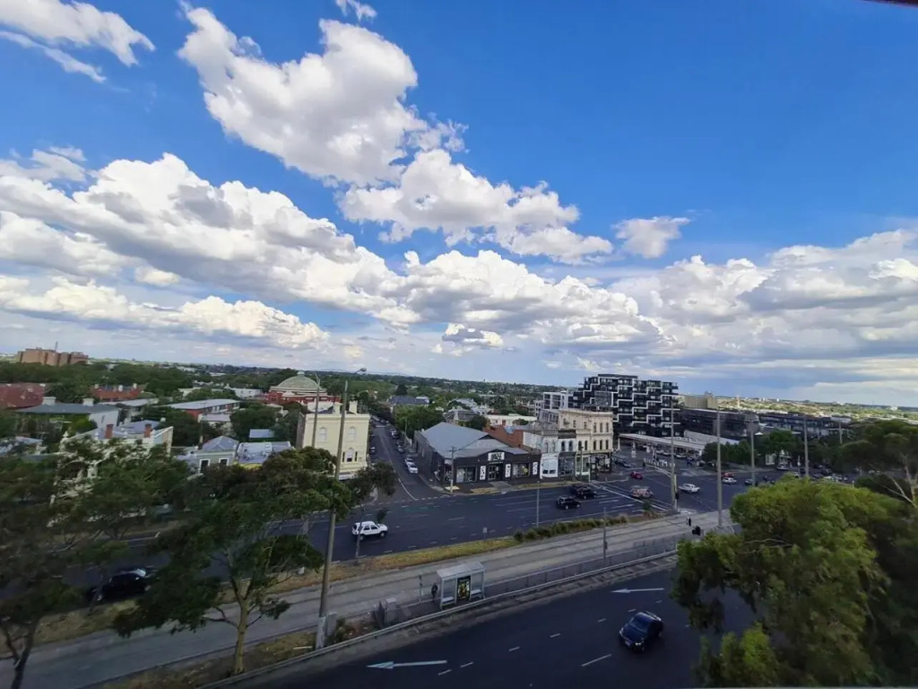 St Kilda 2BR2BA +Balcony +view+workstation+ car
