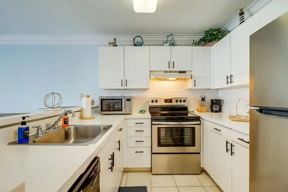 Sunrise Oceanview Escape & Pool in N Topsail Beach