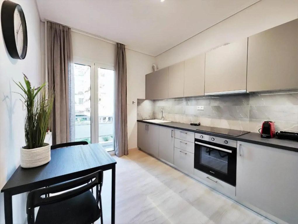 Etolou B5 - by Verde Apartments