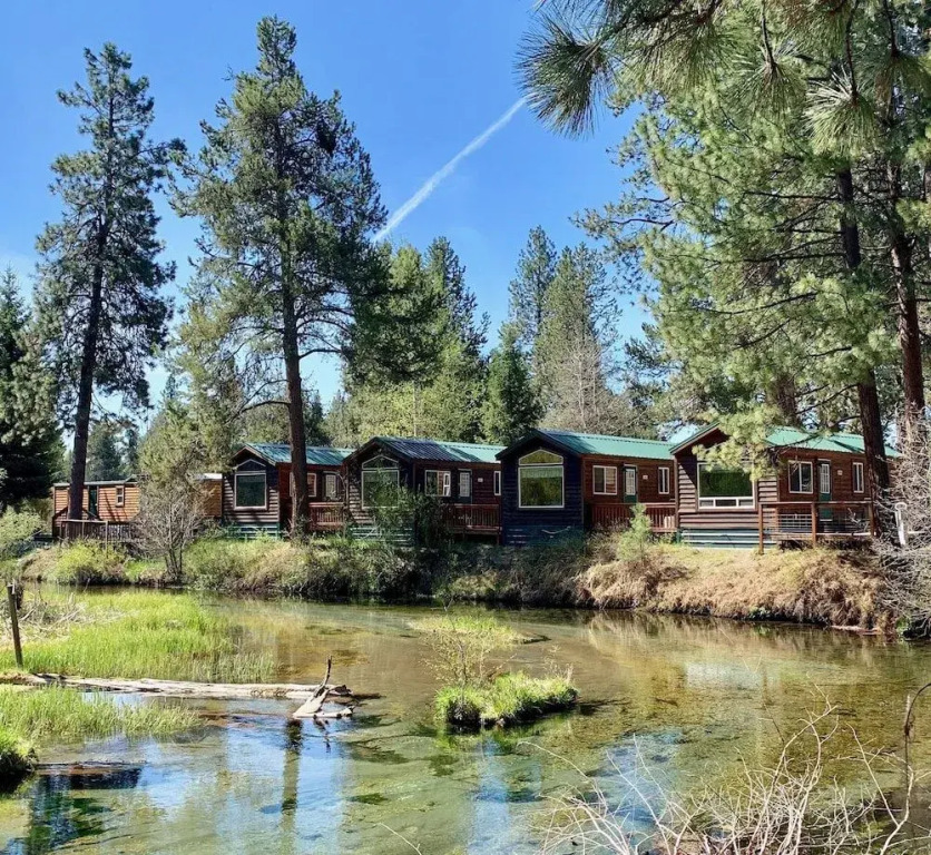 Crater Lake Resort