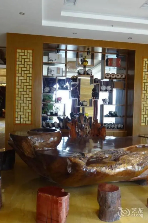 Fuyong Yinfa Hotel