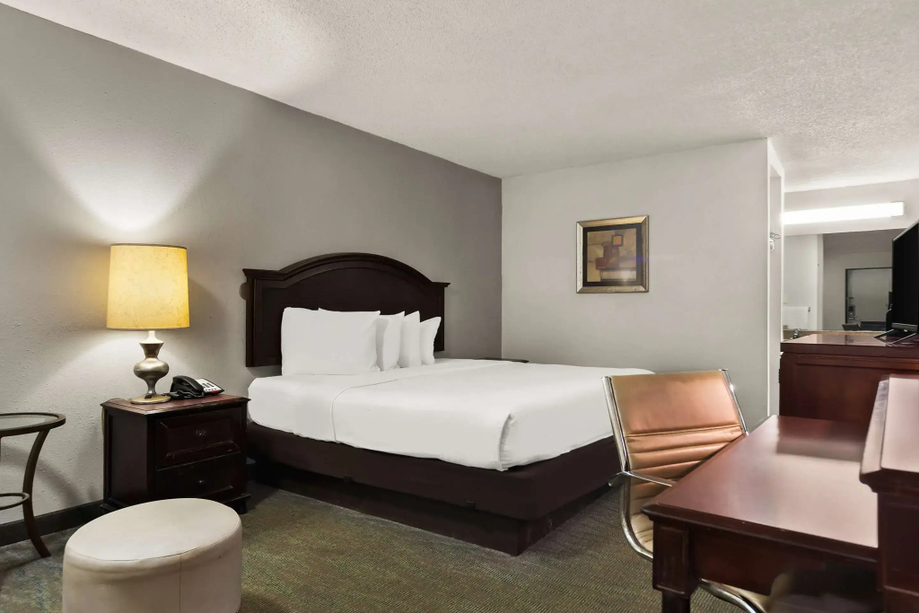 Rodeway Inn Lumberton Central