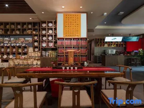 YunGuan Shunde House Resort Hotel  （Jinghong, West Shuangjing Starlight Night Market Shop)