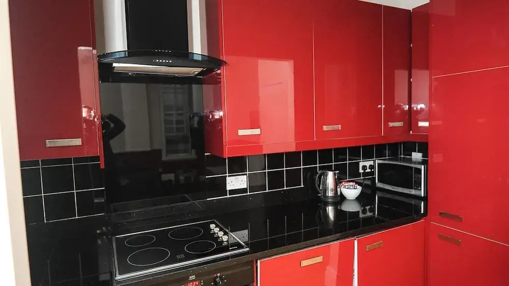 Bright And Spacious 1 Bedroom Apartment