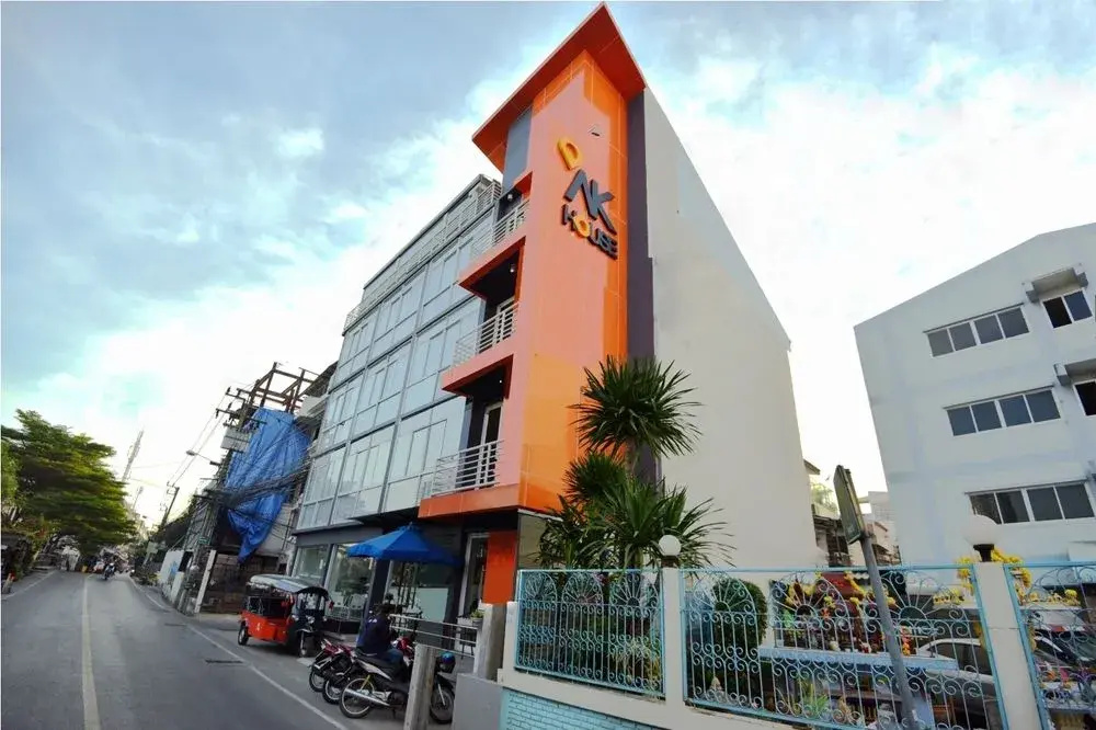 AK House