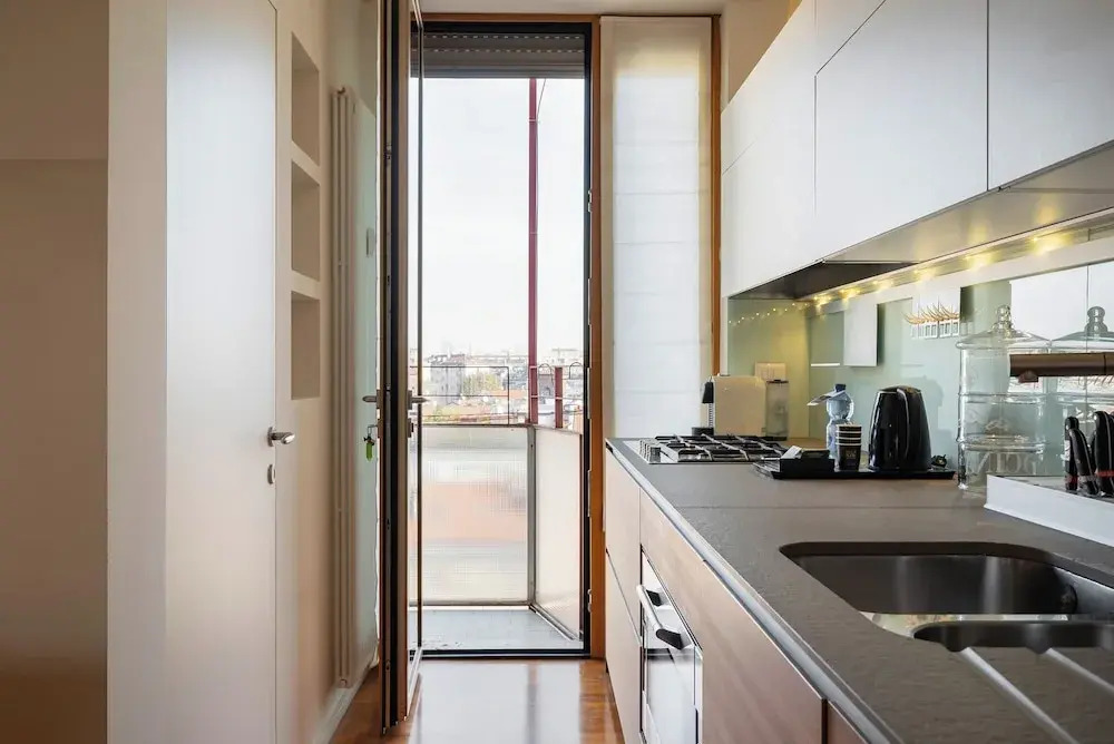 Luca Stay Darsena Lake Viale Papiniano