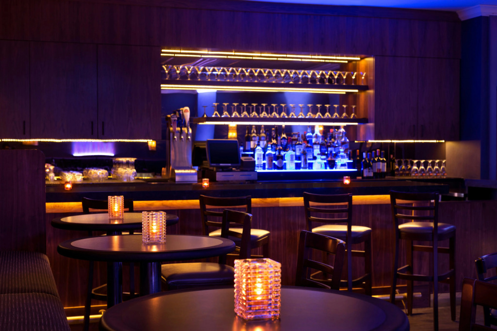 DoubleTree Suites by Hilton Hotel Boston - Cambridge
