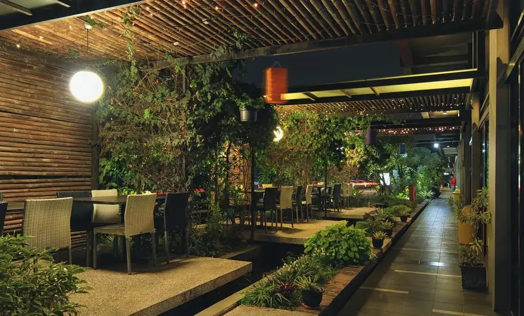 Simply Valore Hotel