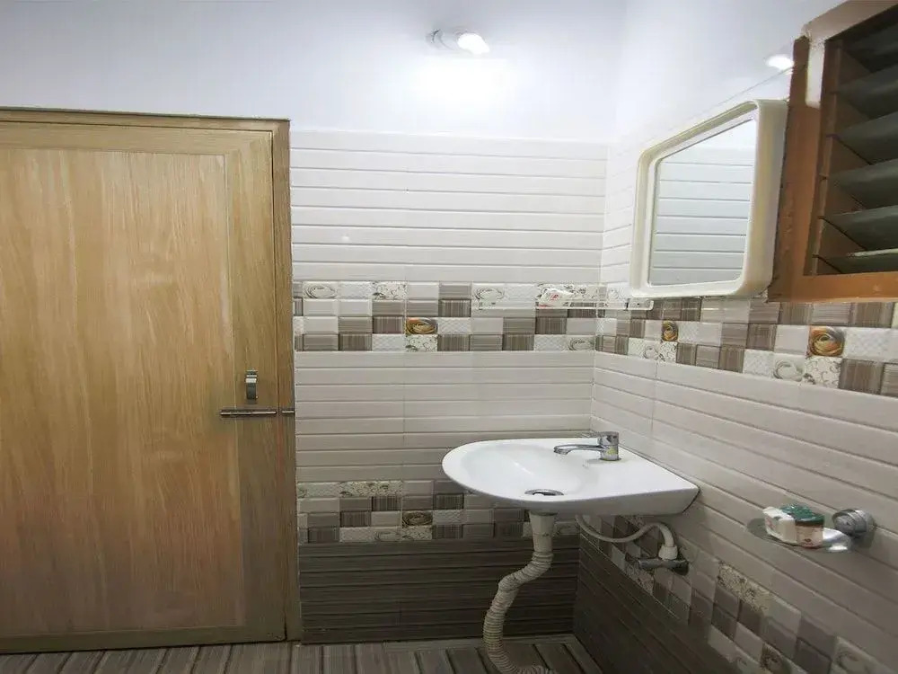 OYO 10043 SRK Guesthouse
