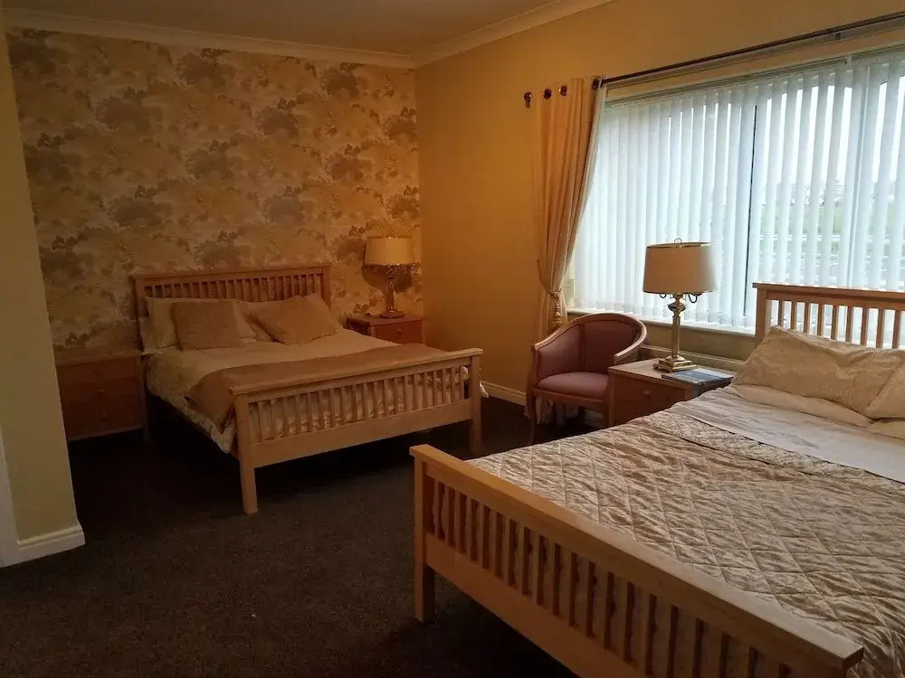 The Mayfair Lodge & Family Suite